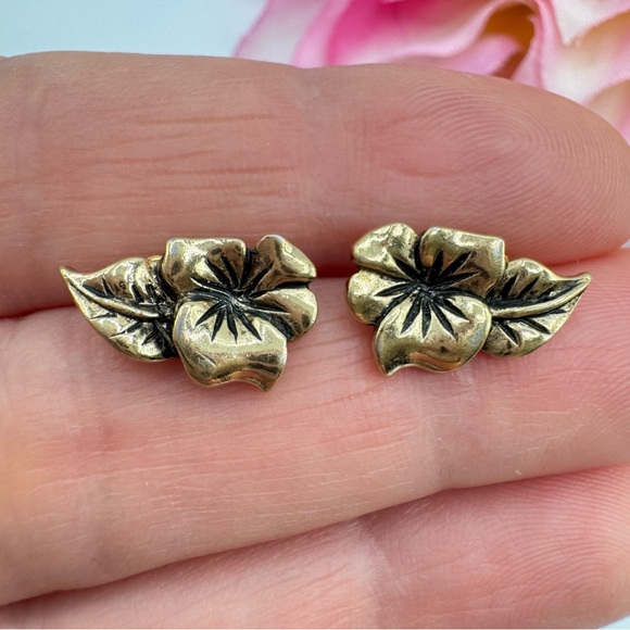Vintage Avon Gilded Glory Earrings Hibiscus Flower Tropical Floral Feminine Chic - Picture 2 of 8
